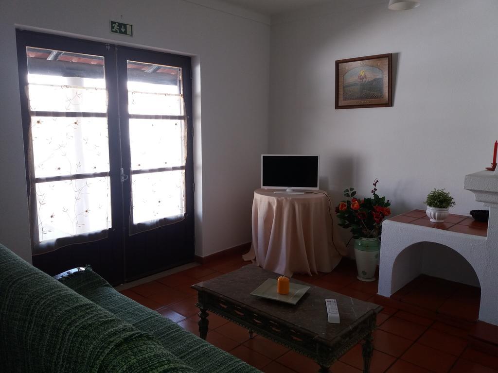 Alojamentos Vitinho 2 - Vila Nova Milfontes Vila Nova de Milfontes Ngoại thất bức ảnh