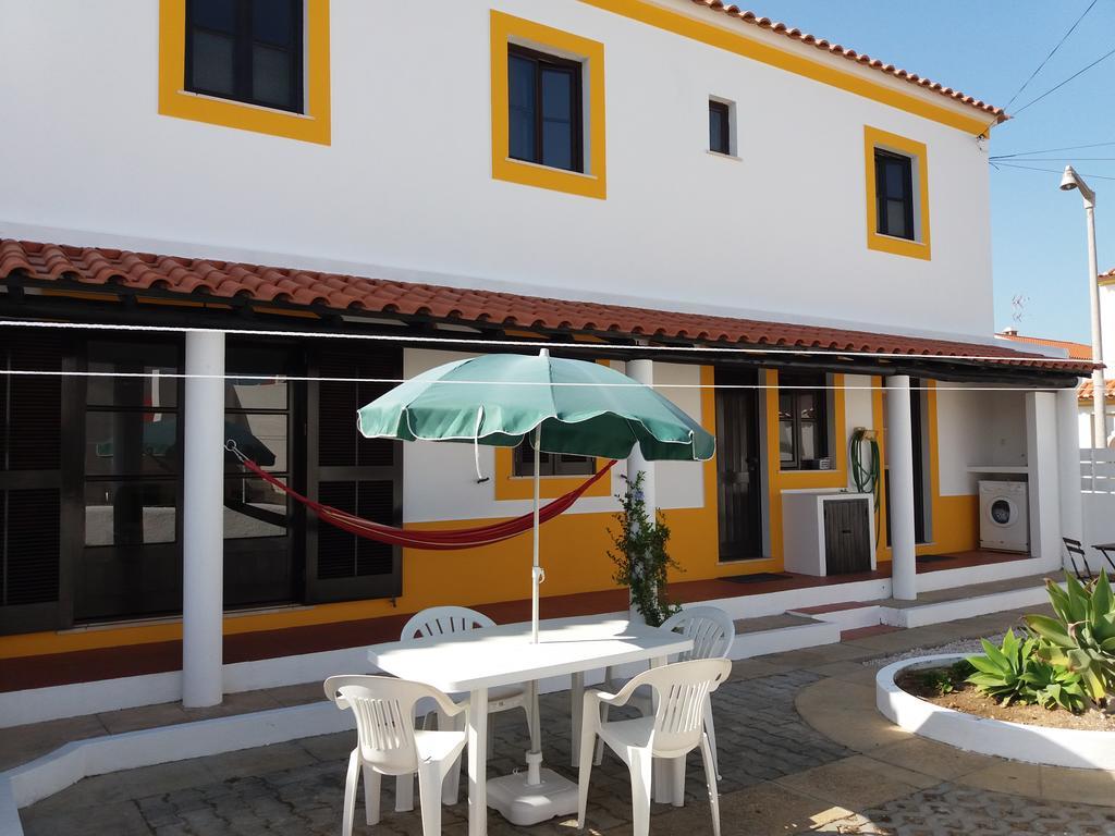 Alojamentos Vitinho 2 - Vila Nova Milfontes Villa Vila Nova de Milfontes Ngoại thất bức ảnh