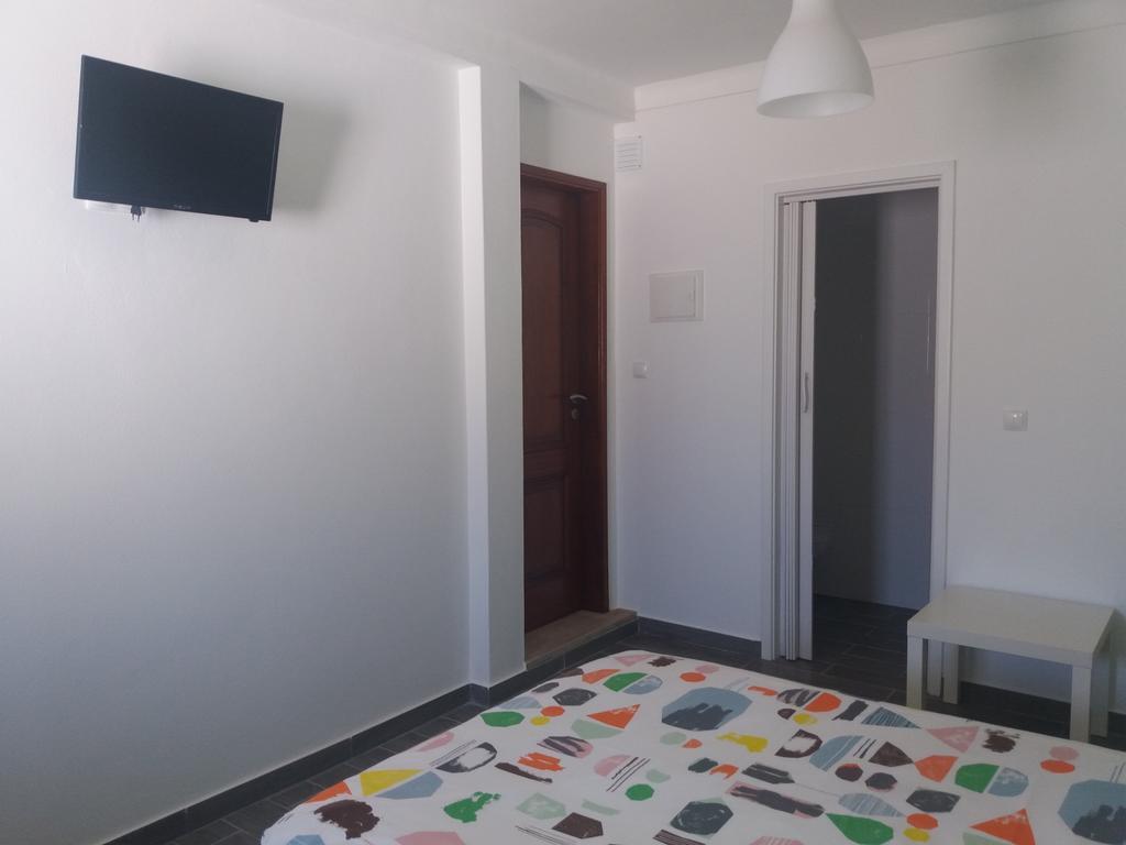 Alojamentos Vitinho 2 - Vila Nova Milfontes Vila Nova de Milfontes Ngoại thất bức ảnh